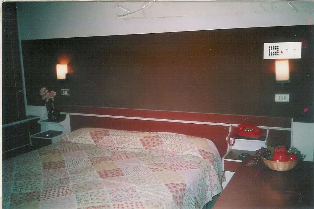 Hotel Club Italgor Римини