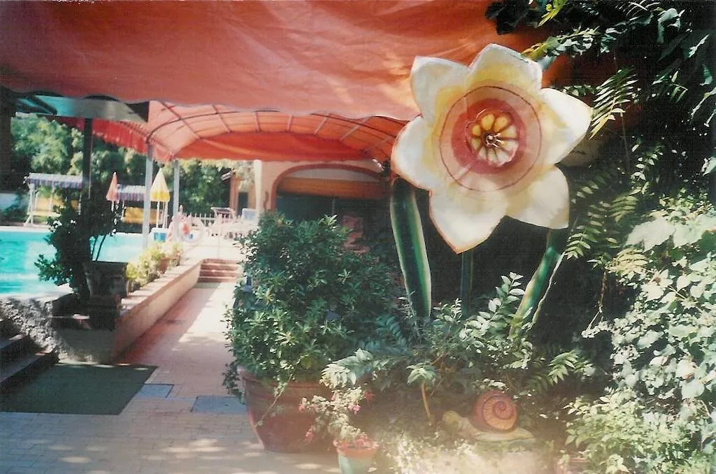 Hotel Club Italgor Римини